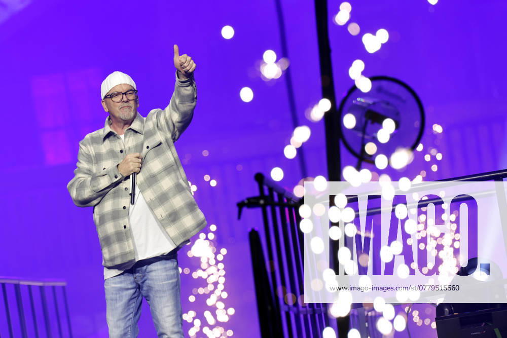 Popsänger DJ Ötzi bei dem Partyschlager-Event Mountain Mania (der größten Apres-Ski-Party seit Erfindung des Winters) in der Lanxess-Arena. Köln, 08.11.2024 NRW Deutschland