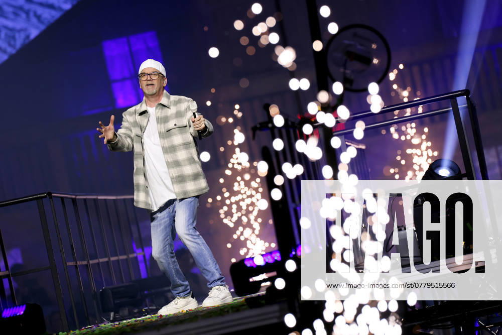 Popsänger DJ Ötzi bei dem Partyschlager-Event Mountain Mania (der größten Apres-Ski-Party seit Erfindung des Winters) in der Lanxess-Arena. Köln, 08.11.2024 NRW Deutschland