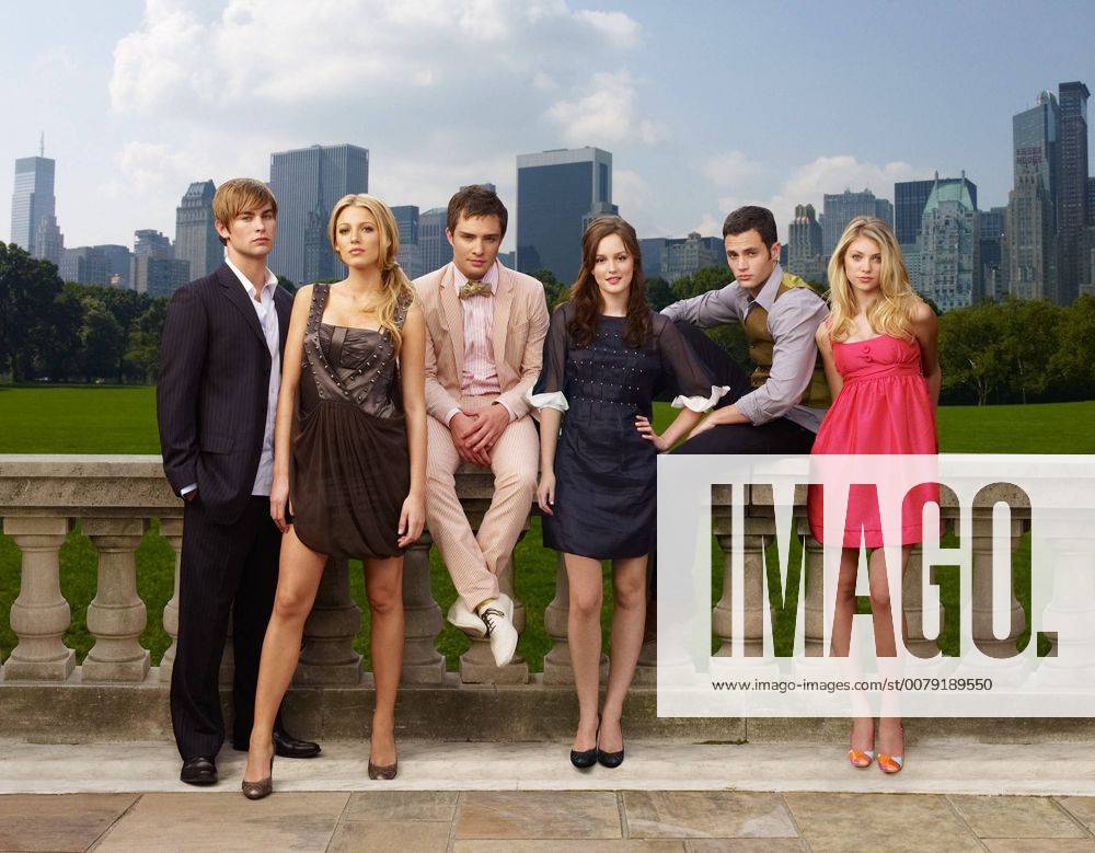 Gossip Girl Pictured: Chace Crawford, Blake Lively, Ed Westwick, Leighton Meester, Penn Badgley, Taylor Momsen Photo Credit: The CW Andrew Eccles Los Angeles CA USA