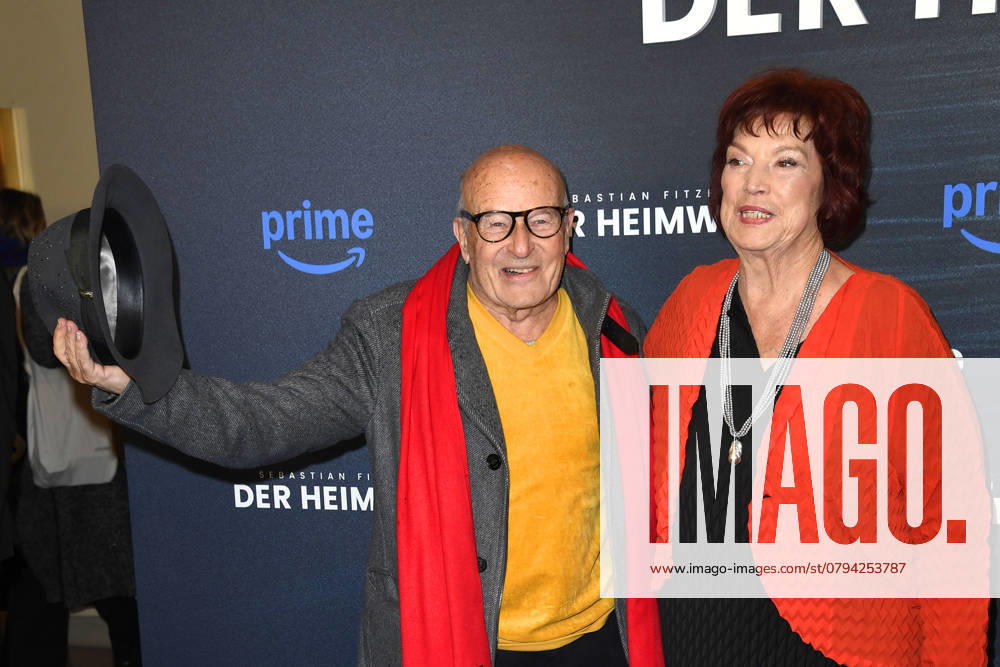 Volker Schloendorff und Regina Ziegler bei Der Heimweg Film Premiere am 14.01.2025 in Berlin Der Heimweg Filmpremiere in Berlin