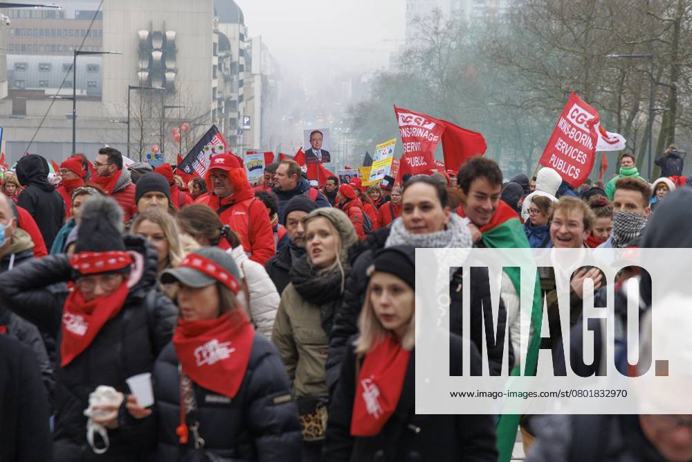 Protesters pictured during a national demonstration against the new government declaration, organized by the three national trade unions, Thursday 13 February 2025 in Brussels. NICOLASxMAETERLINCK 112369278