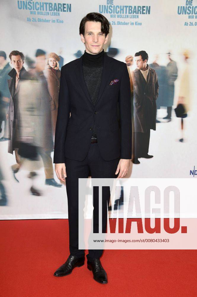 Sabin Tambrea bei der Premiere des Kinofilms Die Unsichtbaren - Wir wollen leben im Kino International. Berlin
