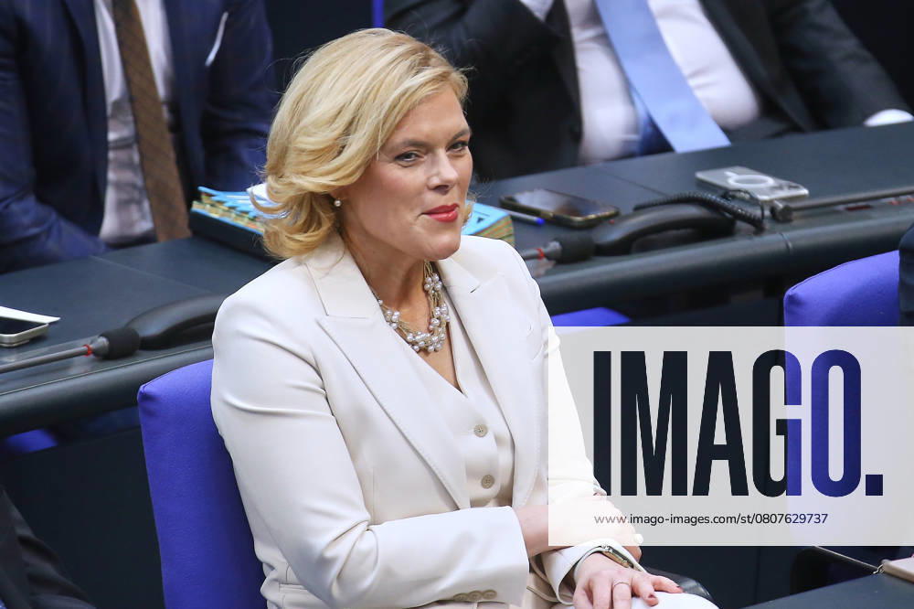 Berlin, Deutschland, 25.03.2025: Deutscher Bundestag: Konstituierende Sitzung des 21. Deutschen Bundestags: Julia Klöckner, CDU, vor ihrer Wahl zur Bundestagspräsidentin
