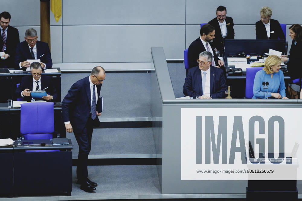 Friedrich Merz (CDU), Bundeskanzler, aufgenommen im Rahmen der Sitzung des Deutschen Bundestages in Berlin, 14.05.2025. Berlin Deutschland