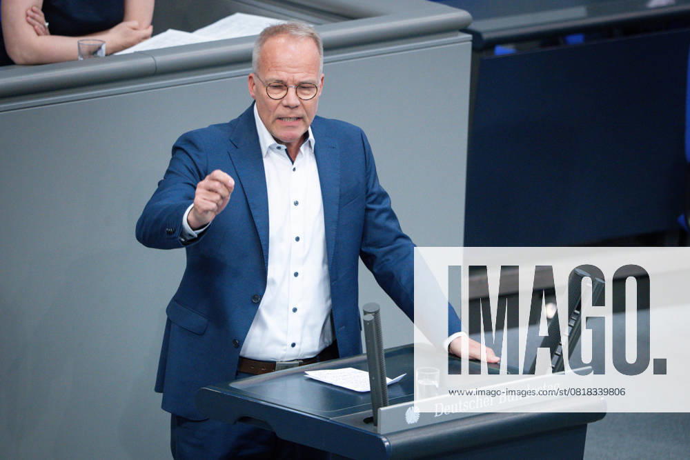 Deutscher Bundestag, 3. Plenarsitzung Matthias Miersch (SPD) im Portrait bei seiner Rede zum Tagesordnungspunkt Befragung der Bundesregierung bei der 3. Sitzung des Deutschen Bundestag in Berlin, 14.05.2025 Berlin Berlin Deutschland