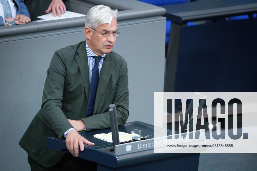 Deutscher Bundestag, 4. Plenarsitzung Mathias Middelberg (CDU) im Portrait bei seiner Rede zum Tagesordnungspunkt Finanzen und Haushalt bei der 4. Sitzung des Deutschen Bundestag in Berlin, 15.05.2025 Berlin Berlin Deutschland