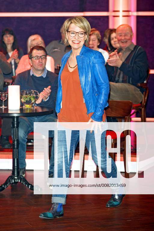 MDR - Riverboat. Moderatorin Andrea Ballschuh anläßlich der Aufzeichnung der MDR - Talkshow Riverboat am 23.02.2018 im Studio 3 der Mediacity Leipzig.