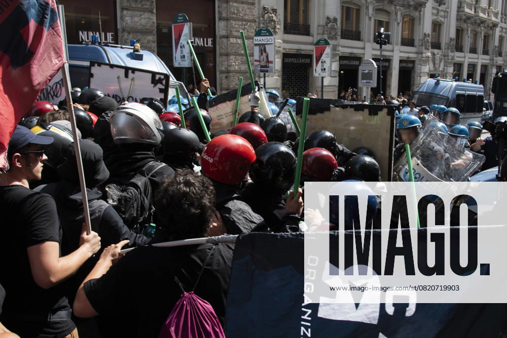 Foto IPP Diego Nangano Cappello Roma 26-05-2025 Manifestazione Contro il DDL Sicurezza nella foto: momento di tensione durante la manifestazione Italy Photo Press - World Copyright