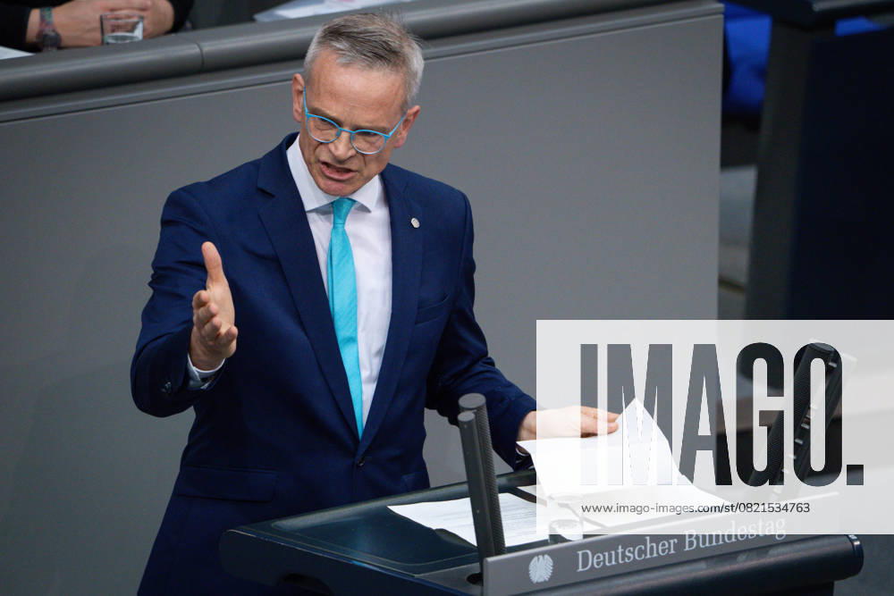 Deutscher Bundestag, 10. Plenarsitzung Markus Reichel (CDU) im Portrait bei seiner Rede zum Tagesordnungspunkt Aufhebung des Lieferkettensorgfaltspflichtengesetz bei der 10. Sitzung des Deutschen Bundestag in Berlin, 05.06.2025 Berlin Berlin Deutschland