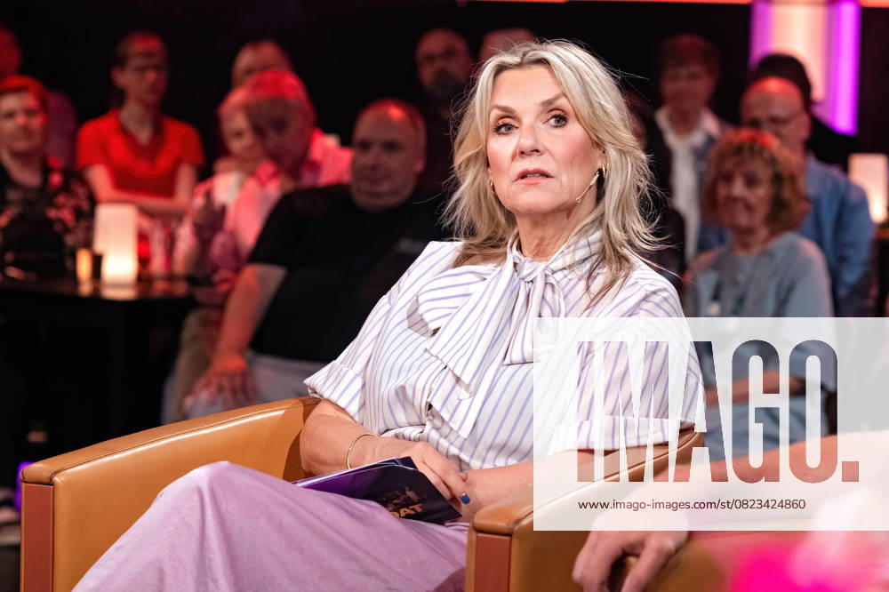 MDR - Riverboat. Moderatorin Kim Fisher anläßlich der Aufzeichnung der MDR - Talkshow Riverboat am 27.06.2025 in der Mediacity Leipzig. 20250627ADO0136