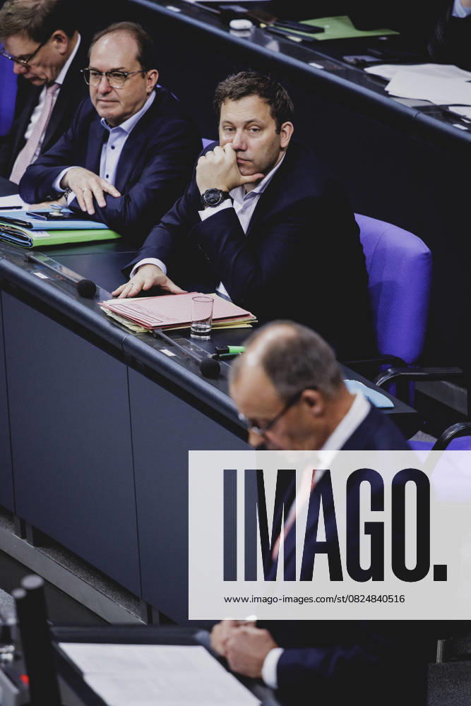 (R-L) Friedrich Merz (CDU), Bundeskanzler, Lars Klingbeil, Bundesminister der Finanzen, Alexander Dobrindt (CSU), Bundesminister des Innern, und Johann Wadephul (CDU), Bundesaussenminister, aufgenommen im Rahmen der Generaldebatte zum Haushalt 2025 im Deutschen Bundestag in Berlin, 09.07.2025. Berlin Deutschland