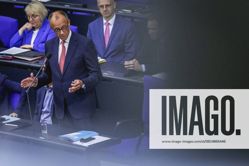 Friedrich Merz (CDU), Bundeskanzler, aufgenommen im Rahmen einer Regierungsbefragung in Berlin, 09.07.2025. Berlin Deutschland