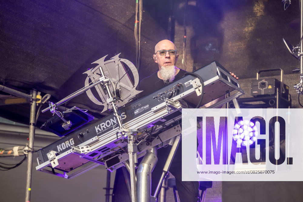 Dream Theater live auf der Parkbühne im Clara-Zetkin-Park in Leipzig, Juli 2025. Das legendäre Line-up mit James LaBrie, John Petrucci, John Myung, Jordan Rudess und Rückkehrer Mike Portnoy spielte im Rahmen ihrer 40th Anniversary Tour? ein exklusives Konzert in Deutschland. Die mehrfach GRAMMYÂ®-nominierte Progressive-Metal-Band präsentierte Klassiker und Fan-Favorites in einzigartiger Atmosphäre unter freiem Himmel. Dream Theater Leipzig
