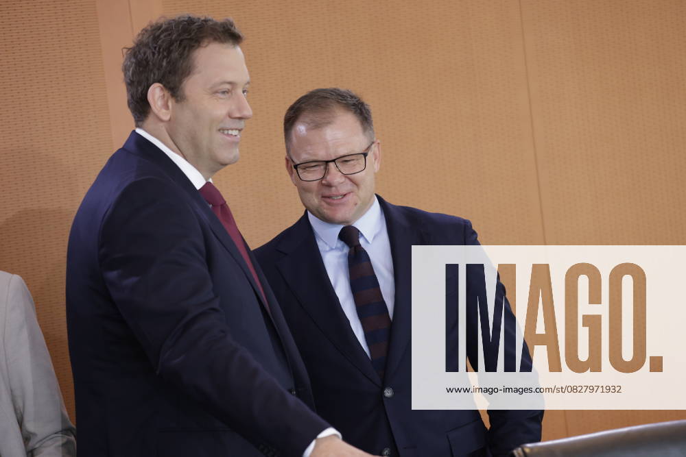Lars Klingbeil, Bundesminister der Finanzen , Carsten Schneider, Bundesminister für Umwelt, Klimaschutz, Naturschutz und nukleare Sicherheit, Deutschland, Berlin, Bundeskanzleramt, Das Bundeskabinett befasst sich in seiner 12. Sitzung am 30. Juli 2025 unter anderem mit dem Gesetzentwurf über die Feststellung des Bundeshaushaltsplans für das Haushaltsjahr 2026 und dem Beschluss über den Finanzplan des Bundes 2025 bis 2029.