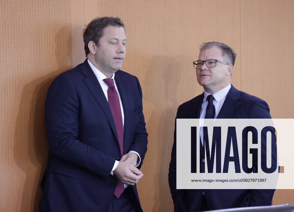 Lars Klingbeil, Bundesminister der Finanzen , Carsten Schneider, Bundesminister für Umwelt, Klimaschutz, Naturschutz und nukleare Sicherheit, Deutschland, Berlin, Bundeskanzleramt, Das Bundeskabinett befasst sich in seiner 12. Sitzung am 30. Juli 2025 unter anderem mit dem Gesetzentwurf über die Feststellung des Bundeshaushaltsplans für das Haushaltsjahr 2026 und dem Beschluss über den Finanzplan des Bundes 2025 bis 2029.