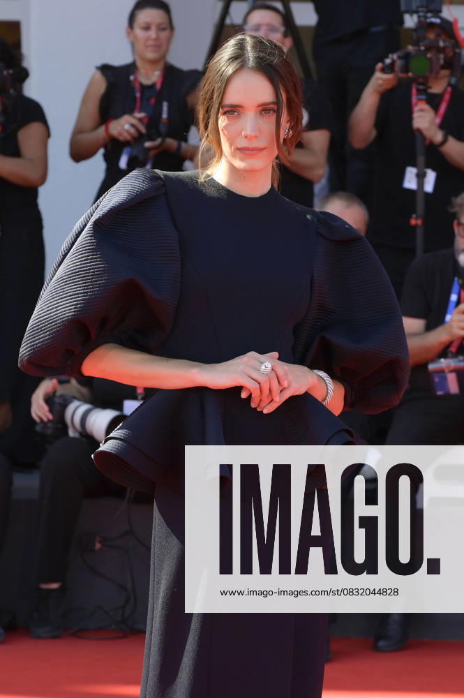 Stacy Martin bei der Premiere des Kinofilms The Testament of Ann Lee auf der Biennale di Venezia 2025 82. Internationale Filmfestspiele von Venedig im Palazzo del Cinema. Venedig