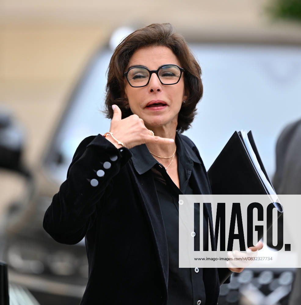 French government weekly cabinet meeting PARIS, FRANCE - SEPTEMBER 3: French Minister of Culture Rachida Dati leaves following the weekly cabinet meeting at the Elysee Palace in Paris, France on September 3, 2025. Mustafa Yalcin Anadolu Paris France. Editorial use only. Please get in touch for any other usage.