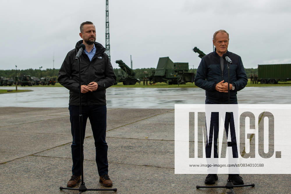Prime Minister Donald Tusk and Minister of Defense WAöadysAöaw Kosiniak-Kamysz during a press conference in Ustka, held as part of the â€oeAutumn Fire-25†exercises. The maneuvers are part of â€oeIron Defender-25,†a key training event of the Polish Armed Forces in 2025. Ustka Poland - ZUMAl194 20250916_zip_l194_002