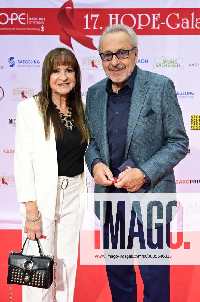 Wolfgang Stumph mit Ehefrau Christine Stumph bei der 17. Hope Gala 2025 im Schauspielhaus. Dresden