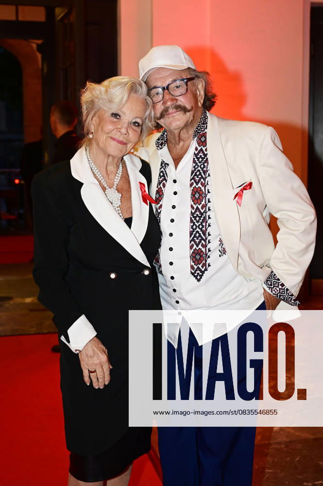 Dorit Gäbler mit Ehemann Karl-Heinz Bellmann bei der 17. Hope Gala 2025 im Schauspielhaus. Dresden
