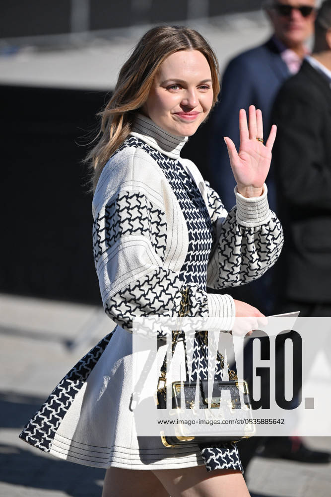 PFW Louis Vuitton Outside Arrivals Odessa Young arriving at Louis Vuitton Fashion Show during Paris Fashion Week in Paris, France on September 30, 2025. Photo by Julien Reynaud APS-Medias ABACAPRESS.COM Paris France
