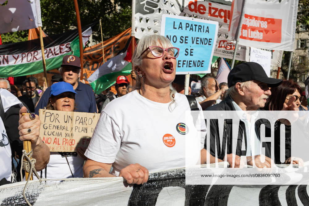 Retirees and pensioners protest in front of the National Congress against President Javier Milei s austerity measures. Buenos Aires Argentina - ZUMAp265 20251001_zip_p265_005