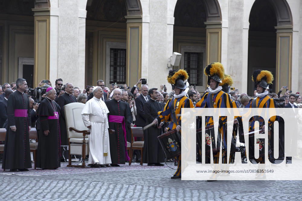 Pope Leo XIV attends the Swearing-in ceremony of 27 new Swiss Guard recruits, in the San Damaso Courtyard at the Vatican Vatican City Vatican - ZUMAs197 20251004_aaa_s197_1142