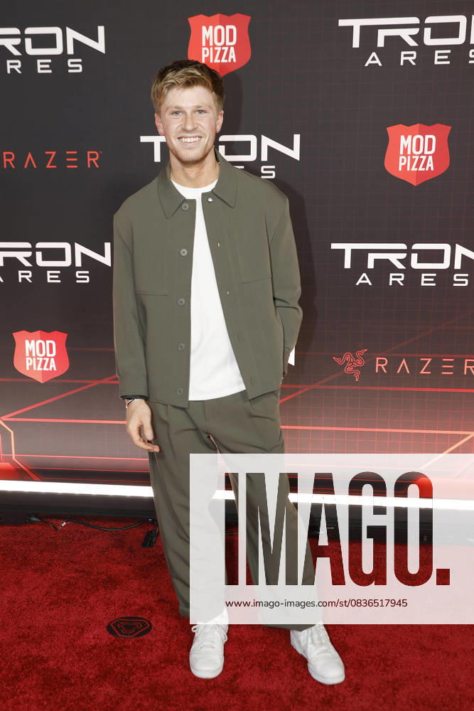 Robert Irwin at the World Premiere of Tron Ares at the TCL Chinese Theatre IMAX Los Angeles USA - ZUMAg107 20251006_zep_g107_203