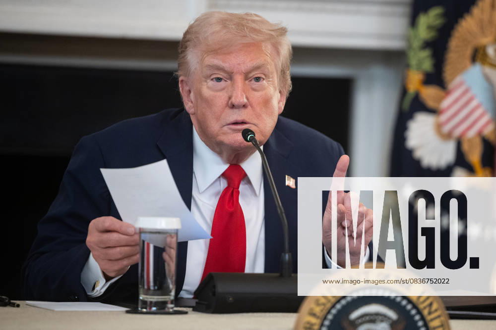 United States President Donald J Trump speaks during a roundtable on antifa in the State Dining Room of the White House in Washington, DC, USA, October 8, 2025 Credit Francis Chung Pool via CNP AdMedia 449494 2025 10 08 District of Columbia Washington