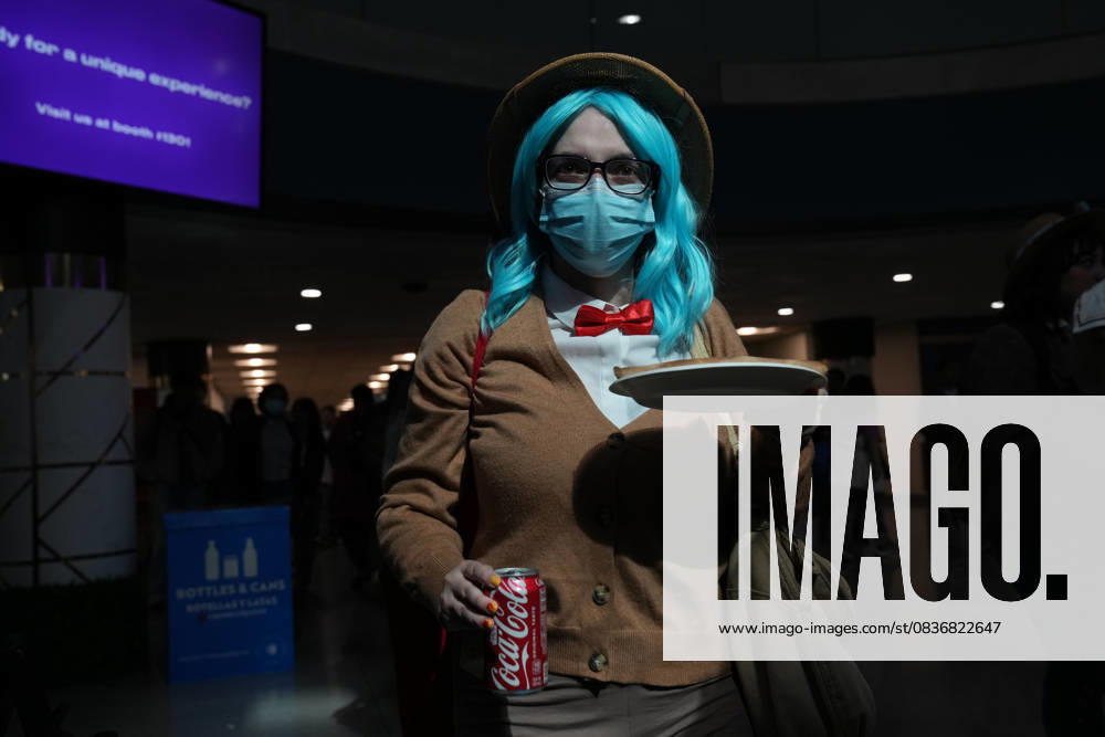 An attendee in cosplay at the New York Comic Con at the Jacob K. Javits Convention Center on October 10, 2025 in New York. New York USA - ZUMAb148 20251010_zap_b148_038