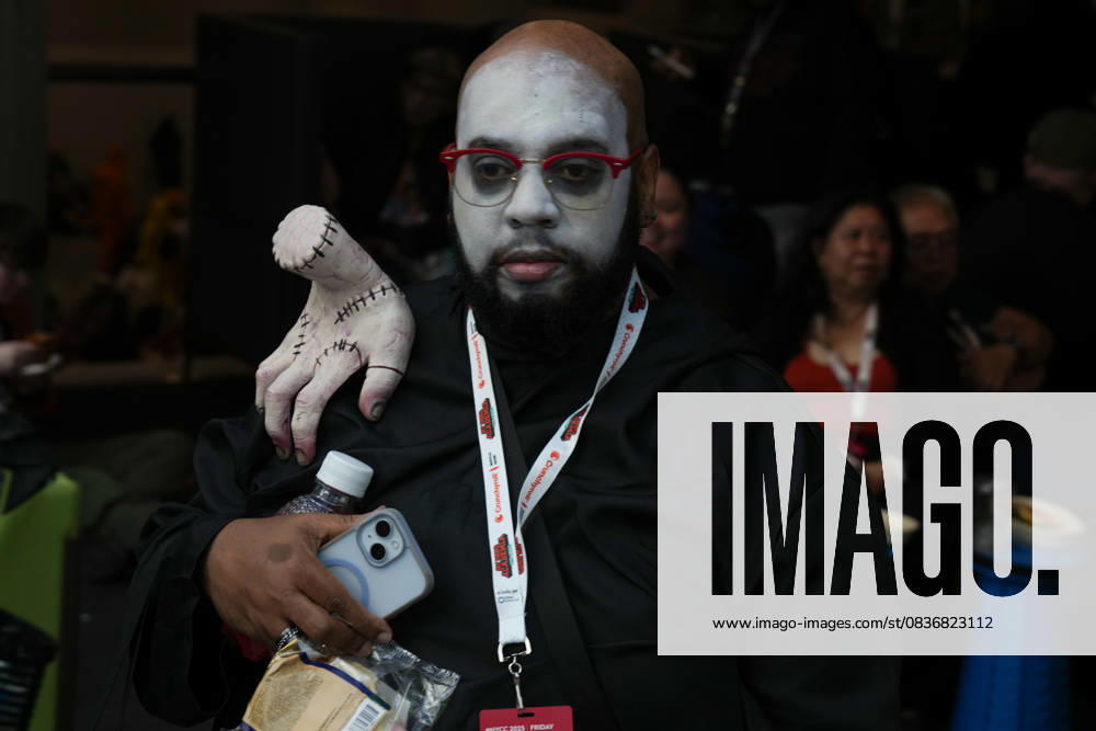 A man in cosplay at the New York Comic Con at the Jacob K. Javits Convention Center on October 10, 2025 in New York. New York USA - ZUMAb148 20251010_zap_b148_070