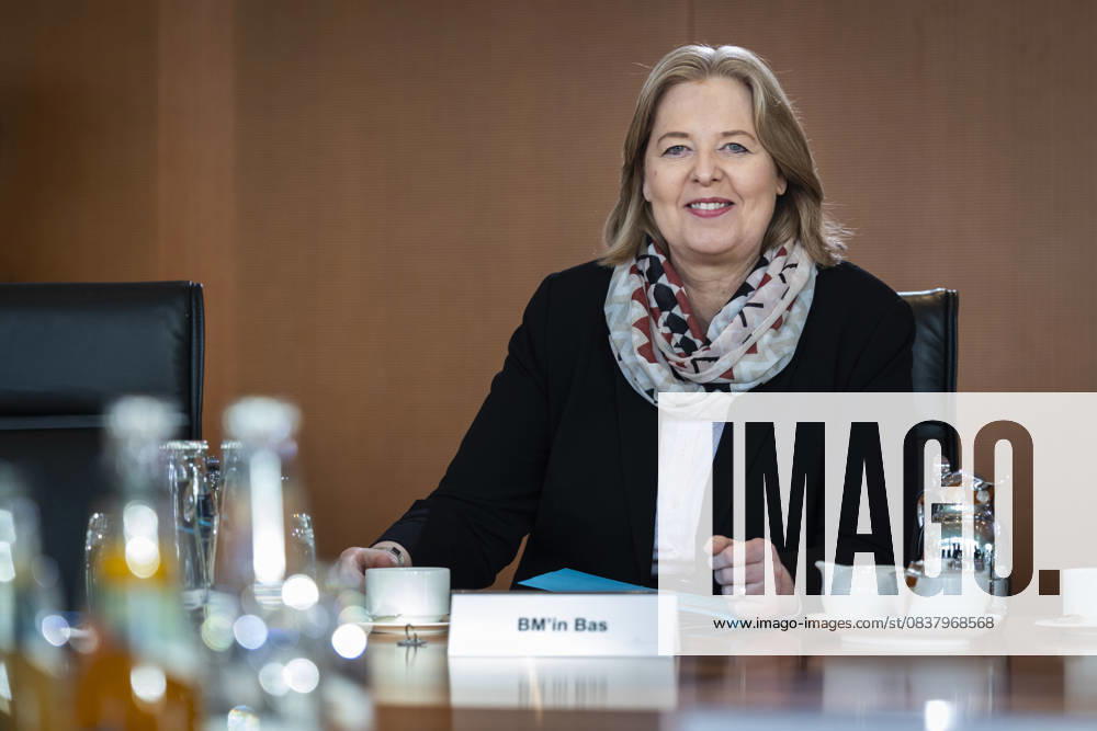 Baerbel Bas (SPD), Bundesministerin fuer Arbeit und Soziales, aufgenommen vor Beginn der 20. Kabinettsitzung im BundeskanzleramtBerlin, 22.10.2025. Berlin Deutschland