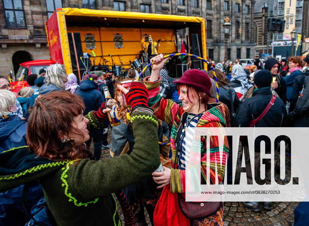 People are dancing during one of the performances. ADEV (Amsterdam Danst Ergens Voor), in English Amsterdam Dances For A Cause , organized for the 13th time its annual demonstration for squatting, free spaces, and affordable housing in the city. People danced, accompanied by large trucks and loud music systems, to reclaim more free spaces in the city. Amsterdam Netherlands - ZUMAs197 20251025_aaa_s197_443
