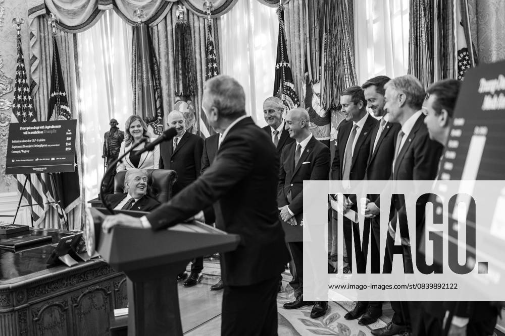 President Donald Trump makes an announcement on lowering drug prices HHS Secretary Robert F. Kennedy, Jr. delivers remarks after President Donald Trumps announcement on lowering drug prices in the Oval Office, Thursday, November 6, 2025., Credit:Abe McNatt Avalon