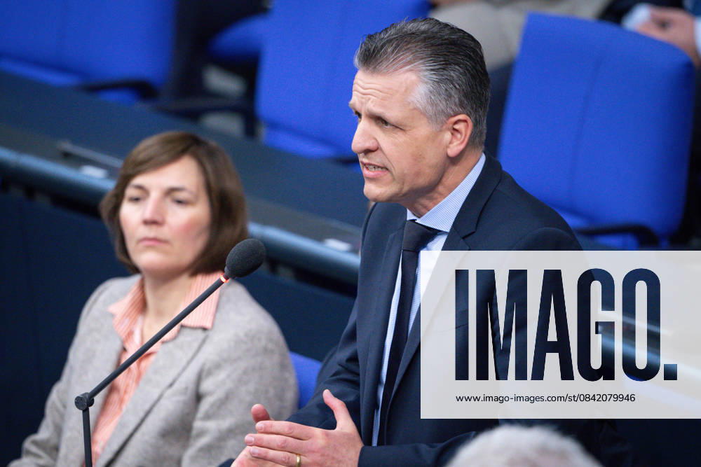 Deutscher Bundestag, 46. Plenarsitzung Thorsten Frei, Bundesminister fuer besondere Aufgaben und Chef des Bundeskanzleramtes bei Befragung der Bundesregierung (BMF und BKAmt) bei der 46. Sitzung des Deutschen Bundestag in Berlin, 03.12.2025 Berlin Berlin Deutschland