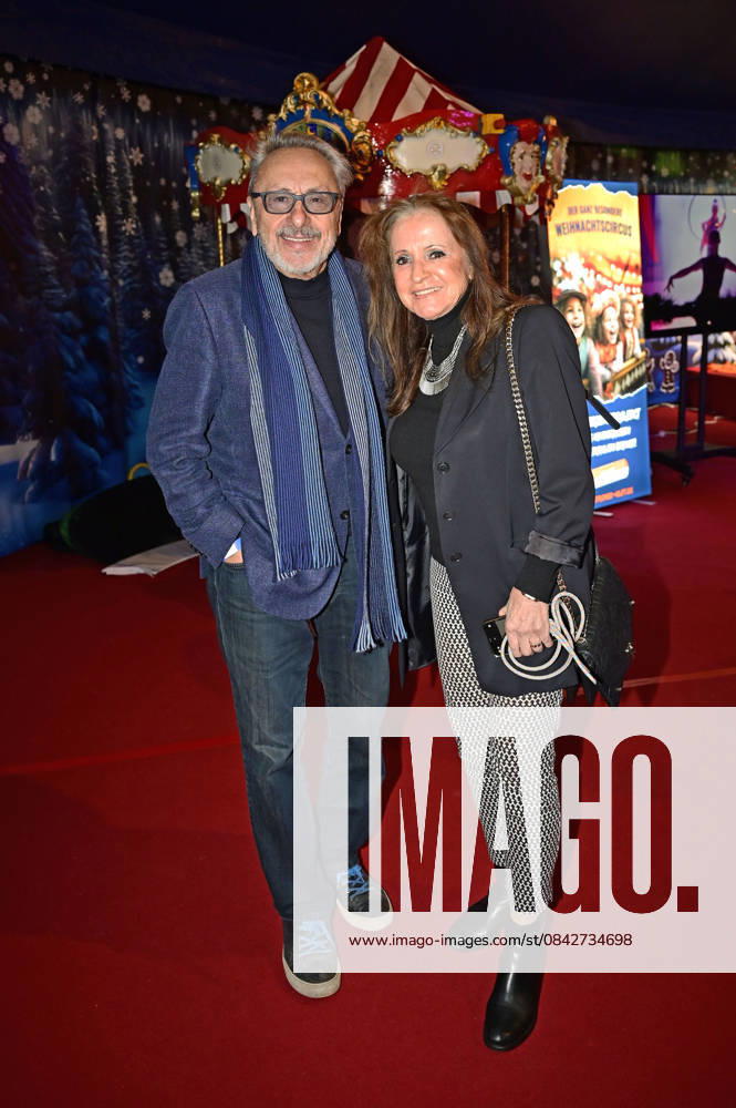 Wolfgang Stumph mit Ehefrau Christine Stumph bei der Premiere des 28. Dresdner Weihnachts-Circus an der Washingtonstraße. Dresden