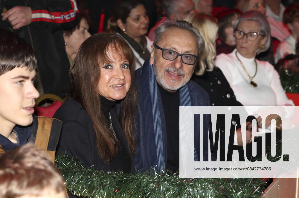 Wolfgang Stumph mit Ehefrau Christine Stumph bei der Premiere des 28. Dresdner Weihnachts-Circus an der Washingtonstraße. Dresden