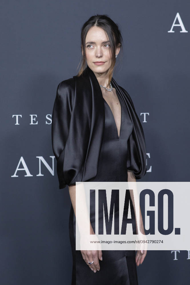 Stacy Martin bei der Premiere des Kinofilms The Testament of Ann Lee im Linwood Dunn Theater. Los Angeles
