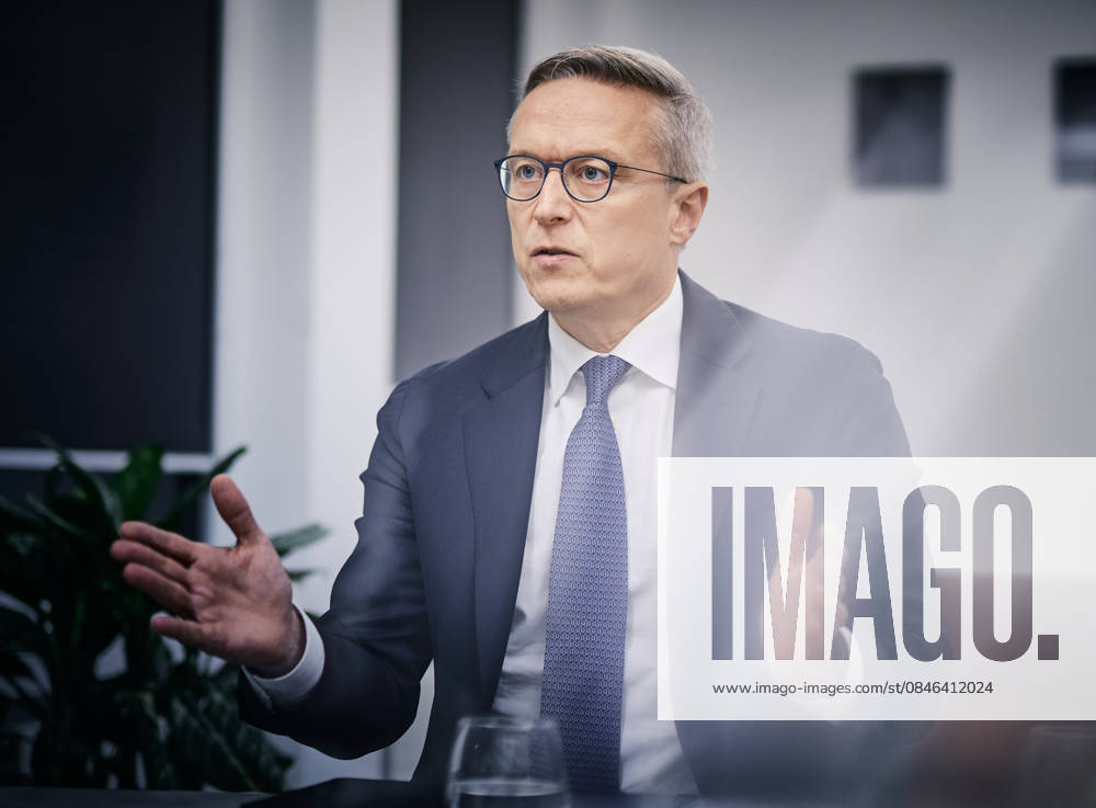 Dr. Karsten Wildberger, Bundesminister fuer Digitales und Staatsmodernisierung ,aufgenommen im Rahmen eines Interviews in Berlin, 03.11.2025. Berlin Deutschland