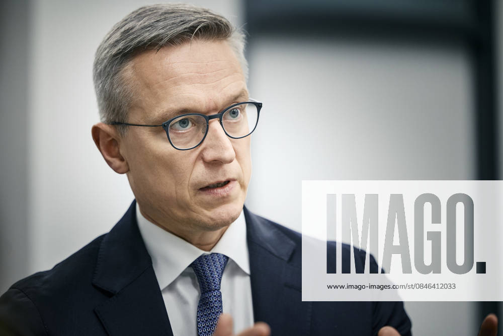 Dr. Karsten Wildberger, Bundesminister fuer Digitales und Staatsmodernisierung ,aufgenommen im Rahmen eines Interviews in Berlin, 03.11.2025. Berlin Deutschland