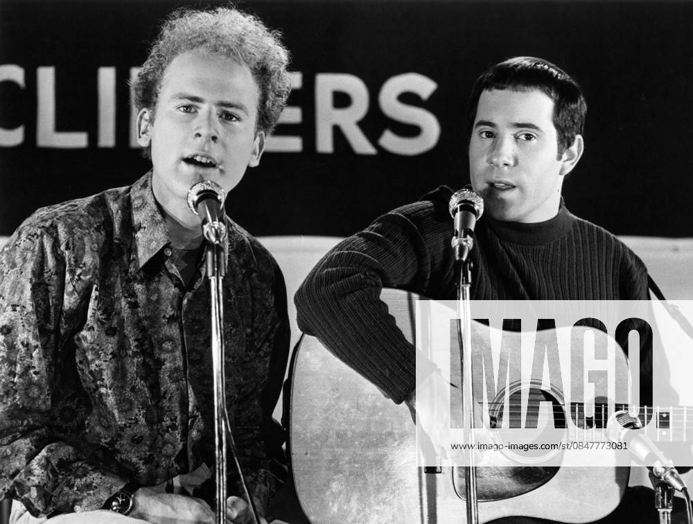 Paul Simon and Art Garfunkel on Songmakers 1967 ** I.V.M.