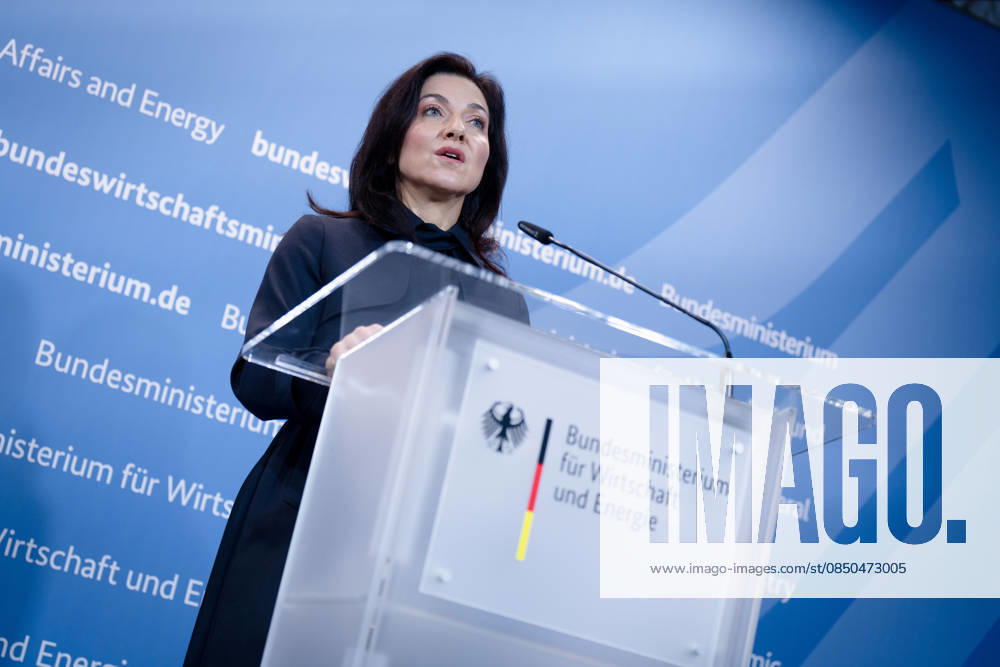 Katherina Reiche, Bundesministerin für Wirtschaft und Energie, BMWE Spitzengespräch Bündnis Zukunft, Katherina Reiche, Bundesministerin für Wirtschaft und Energie, BMWE, Berlin, Pressestatement Berlin Berlin GER