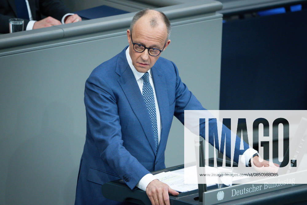 Deutscher Bundestag, 64. Plenarsitzung Deutscher Bundestag, 64. PBundeskanzler Friedrich Merz (CDU) bei seiner Regierungserklaerung zum Europaeischen Rat bei der 64. Sitzung des Deutschen Bundestag in Berlin, 18.03.2026 Berlin Berlin Deutschland