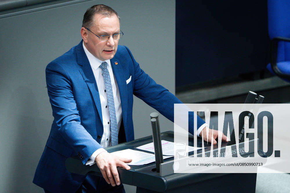 Deutscher Bundestag, 64. Plenarsitzung Tino Chrupalla (AfD) im Portrait bei seiner Rede zum Tagesordnungspunkt Regierungserklaerung zum Europaeischen Rat bei der 64. Sitzung des Deutschen Bundestag in Berlin, 18.03.2026 Berlin Berlin Deutschland