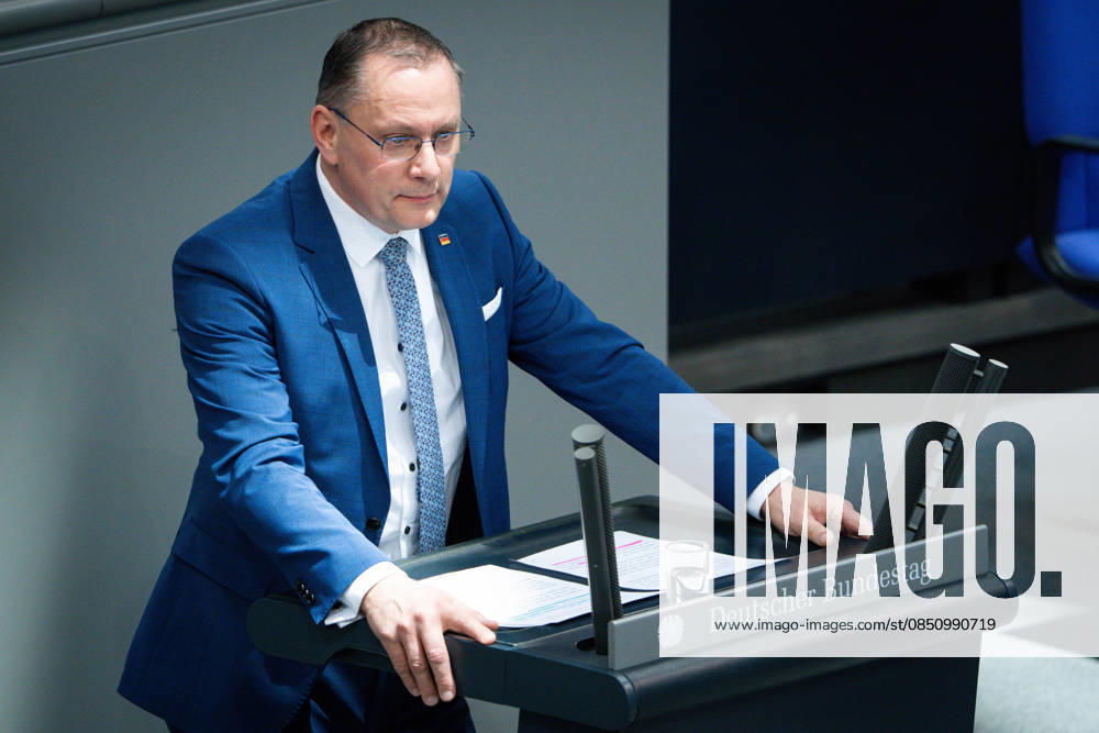 Deutscher Bundestag, 64. Plenarsitzung Tino Chrupalla (AfD) im Portrait bei seiner Rede zum Tagesordnungspunkt Regierungserklaerung zum Europaeischen Rat bei der 64. Sitzung des Deutschen Bundestag in Berlin, 18.03.2026 Berlin Berlin Deutschland