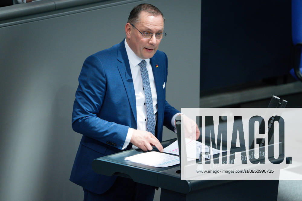 Deutscher Bundestag, 64. Plenarsitzung Tino Chrupalla (AfD) im Portrait bei seiner Rede zum Tagesordnungspunkt Regierungserklaerung zum Europaeischen Rat bei der 64. Sitzung des Deutschen Bundestag in Berlin, 18.03.2026 Berlin Berlin Deutschland