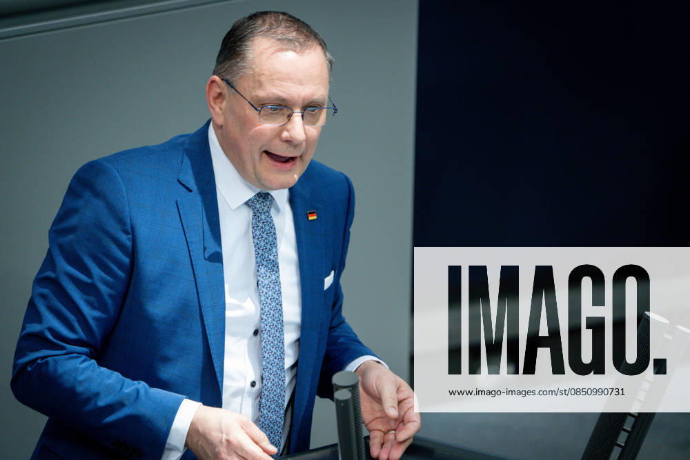Deutscher Bundestag, 64. Plenarsitzung Tino Chrupalla (AfD) im Portrait bei seiner Rede zum Tagesordnungspunkt Regierungserklaerung zum Europaeischen Rat bei der 64. Sitzung des Deutschen Bundestag in Berlin, 18.03.2026 Berlin Berlin Deutschland
