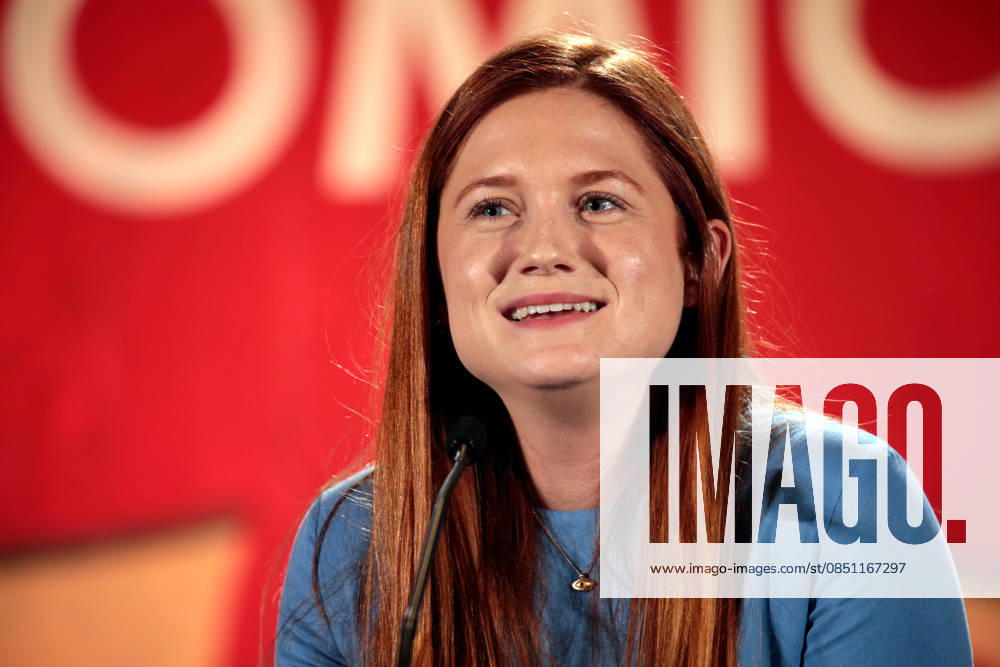 BONNIE WRIGHT speaking at the 2017 Phoenix Comicon at the Phoenix Convention Center in Phoenix, Arizona. Phoenix USA - ZUMAg247 20170527_znp_g247_010