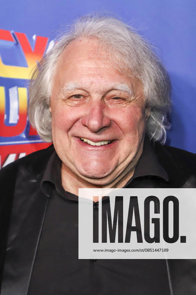 Abb Peter Urban zu Gast auf dem blauen Teppich bei der Musical Premiere Zurueck in die Zukunft im Stage Operettenhaus am Sonntag 22.03.2026 in Hamburg Hamburg Deutschland