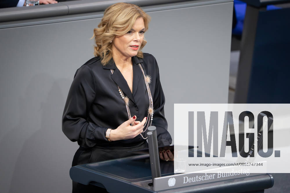 Deutscher Bundestag, 67. Plenarsitzung Julia Kloeckner (CDU) im Portrait bei ihrer Rede zum Tagesordnungspunkt Aktuelle Stunde: Gewalt gegen Frauen und Maedchen bei der 67. Sitzung des Deutschen Bundestag in Berlin, 25.03.2026 Berlin Berlin Deutschland